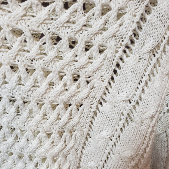 American Eagle Outfitters Sweater - Picture 3 of 4